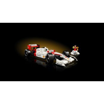 McLaren MP4/4 si Ayrton Senna