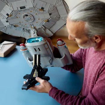Star Trek: U.S.S. Enterprise NCC-1701-D™
