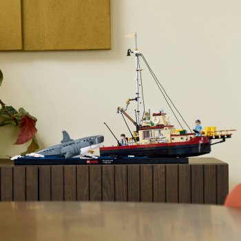 LEGO Jaws