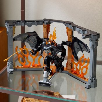 Stapânul inelelor: Diorama pentru biblioteca cu un Balrog