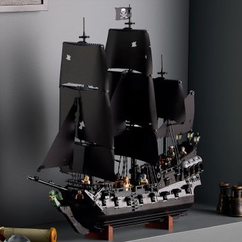 Corabia de pirati a capitanului Jack Sparrow