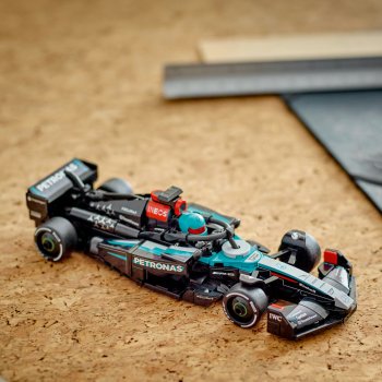 Masina de curse Mercedes-AMG F1® W15
