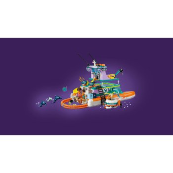 Barca de salvare pe mare
