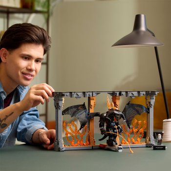 Stapânul inelelor: Diorama pentru biblioteca cu un Balrog