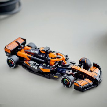 Masina de curse McLaren F1® Team MCL38