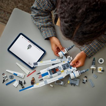 Nava stelara U-Wing a rebelilor