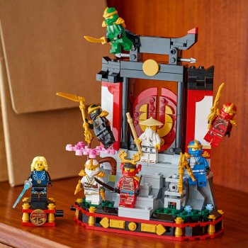 Personaje Ninjago la a 15-a aniversare