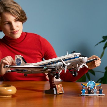 Avionul de linie Douglas DC-3 PAN AM