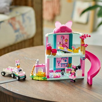 Hotelul pentru animale de companie al lui Minnie