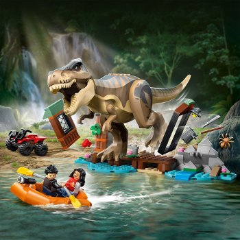 Evadare pe rau din calea unui T. rex