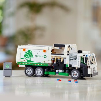 Camion de gunoi Mack LR Electric