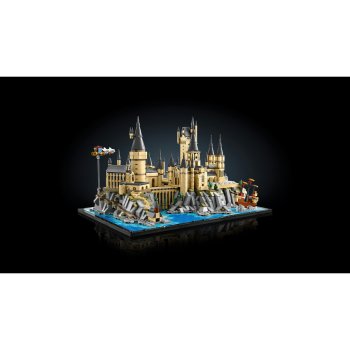 Castelul Hogwarts si imprejurimile