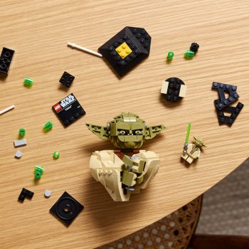 Bustul lui Yoda