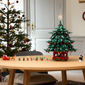 Pom de Craciun decorativ de construit în familie