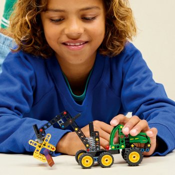 Utilaj de tăiat și stivuit copaci John Deere 1470H