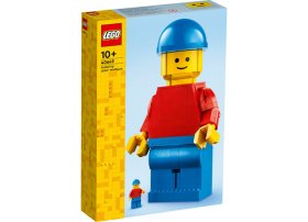Minifigurina LEGO supradimensionata