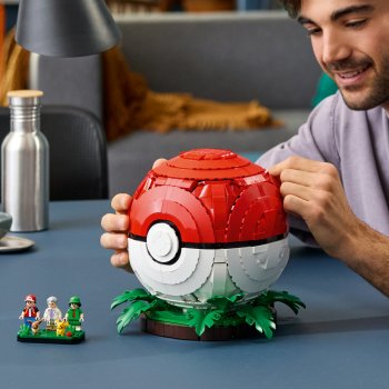 Poké Ball și momentele reprezentative ale Antrenorului