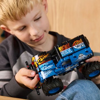 Monster Jam™ Grave Digger™ Foc și gheață