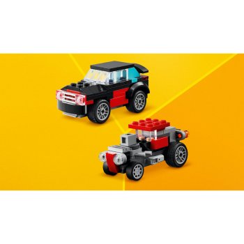 Camioneta cu platforma si elicopter
