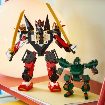 Robotul lui Shadow vs G.U.N. Trooper