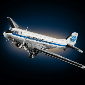 Avionul de linie Douglas DC-3 PAN AM