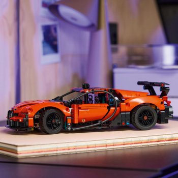 Hipermașina Bugatti Chiron Pur Sport