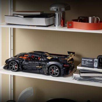 Megamașina Koenigsegg Sadair\'s Spear