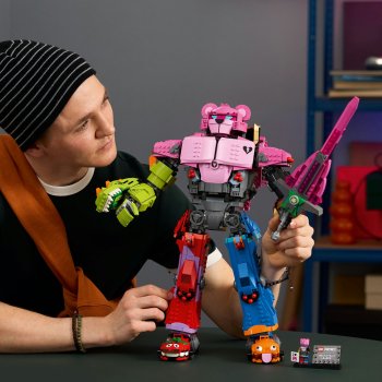 Mecha Team Leader