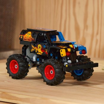 Monster Jam™ Grave Digger™ Foc și gheață