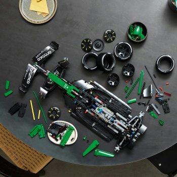 Mașina F1® Aston Martin Aramco AMR25