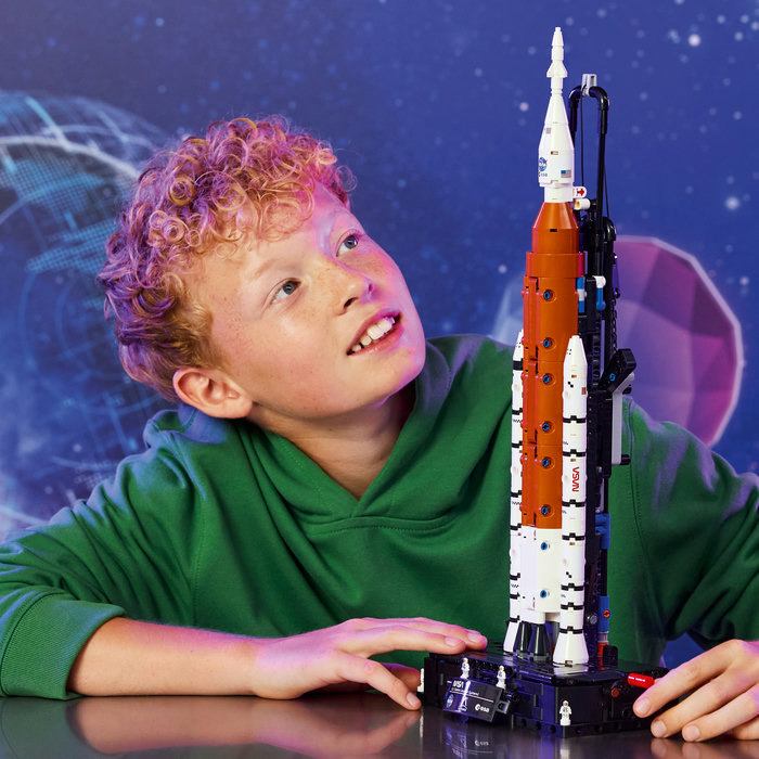 42221-lego-a